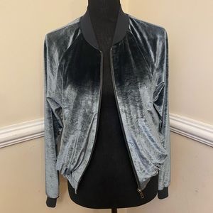 Small Women’s American Eagle Velvet Jacket